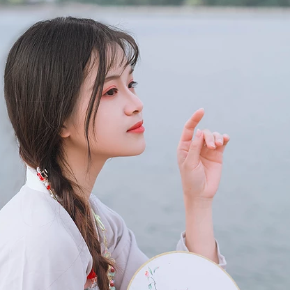 清新淑女持團(tuán)扇女生頭像，唯美古風(fēng)真人頭像