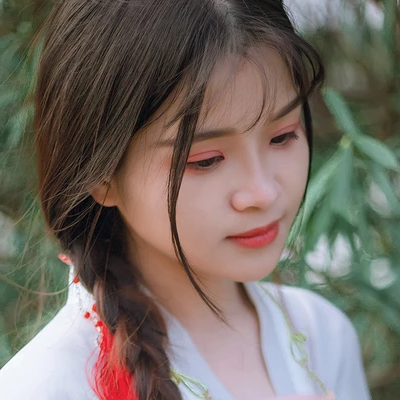 清新淑女持團(tuán)扇女生頭像，唯美古風(fēng)真人頭像