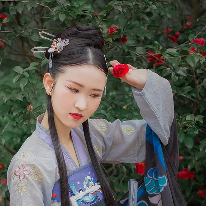 嬌艷花朵女生頭像，唯美古風(fēng)真人頭像