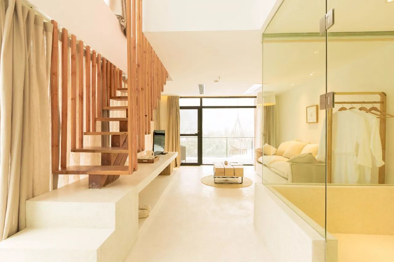 莫干山魚缸·花田美宿，旅途雖驅(qū)愁不如早還家