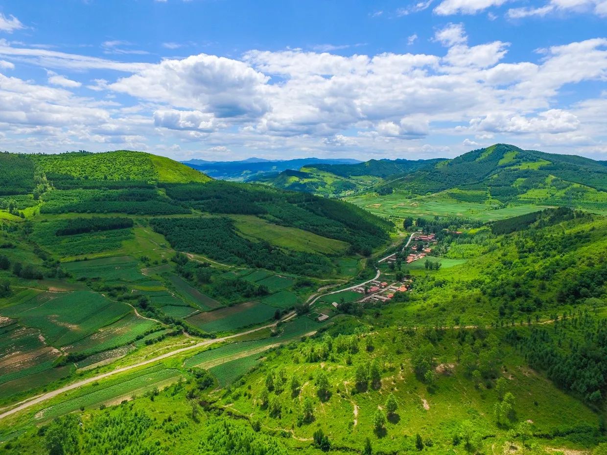 承德·衍居院上野奢度假，策馬奔騰活得瀟瀟灑灑
