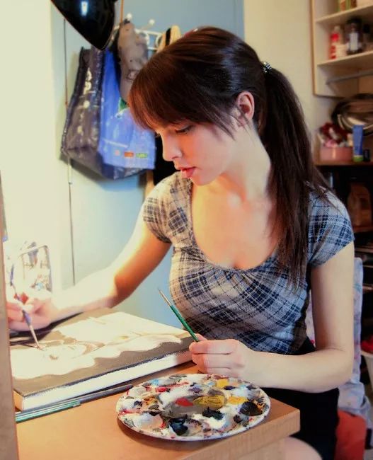 肖像插畫遇上植物花卉，碰撞出不一樣的火花！