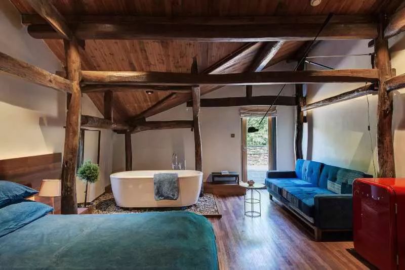 臺(tái)州臨?！げ菟?，骨子里流淌的鄉(xiāng)愁烙印