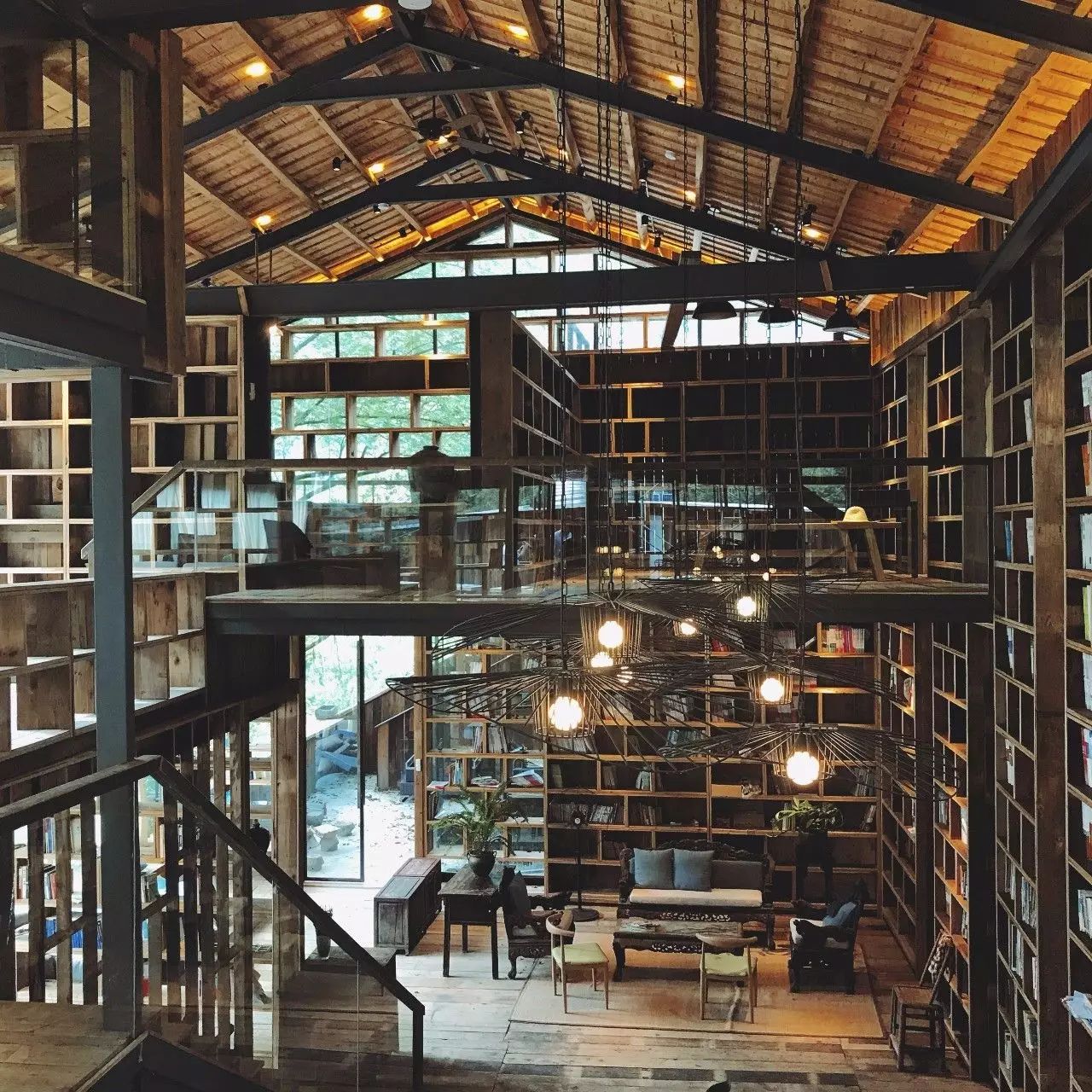 青田坐忘閣·藏書閣民宿，找回初心尋找回家的路