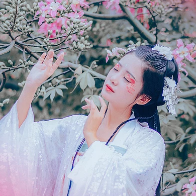 粉色浪漫女生頭像，唯美古風(fēng)真人頭像