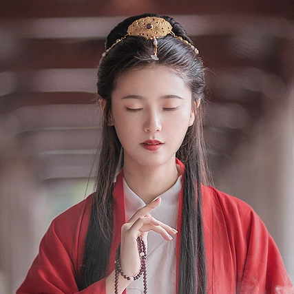 優(yōu)雅紅衣女生頭像，唯美古風(fēng)真人頭像
