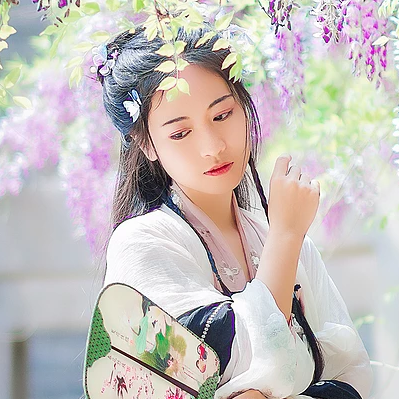 高貴氣質(zhì)紫藤女生頭像，唯美古風(fēng)真人頭像