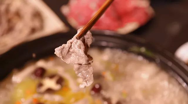 光和云朵·雪寶頂，喂馬劈柴看盡四季繁華