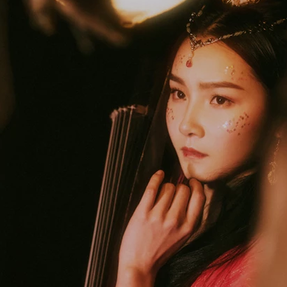 紅衣裳女生頭像，唯美古風真人頭像