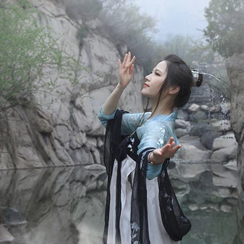 紅顏佳人女生頭像，唯美古風真人頭像