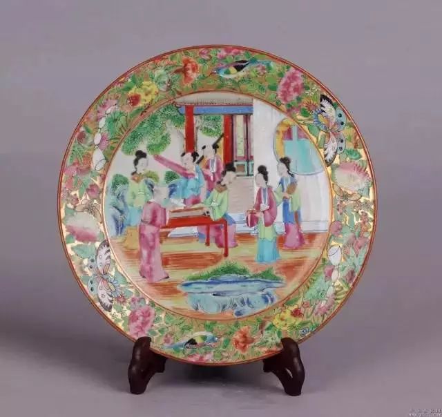 自帶仙氣的手繪插畫(huà)，古典與現(xiàn)代的巧妙結(jié)合