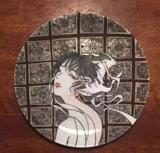 自帶仙氣的手繪插畫，古典與現(xiàn)代的巧妙結(jié)合