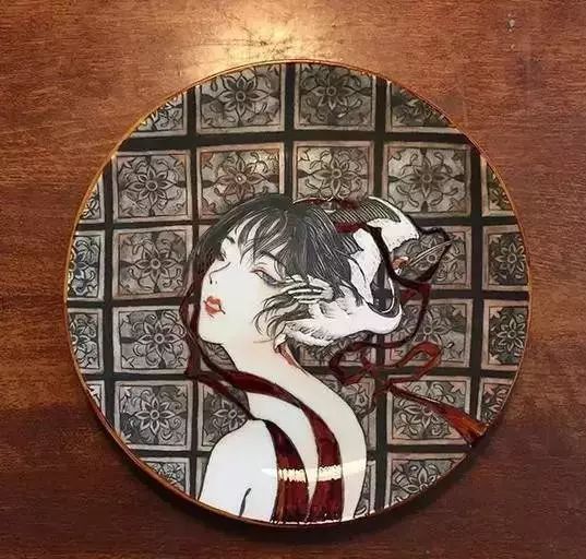 自帶仙氣的手繪插畫，古典與現(xiàn)代的巧妙結(jié)合