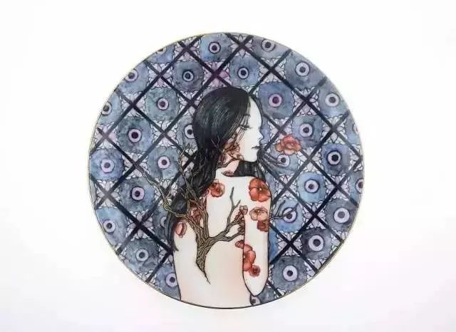 自帶仙氣的手繪插畫，古典與現(xiàn)代的巧妙結(jié)合