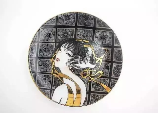 自帶仙氣的手繪插畫，古典與現(xiàn)代的巧妙結(jié)合