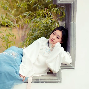 清新文藝淡雅女生頭像，唯美古風(fēng)真人頭像