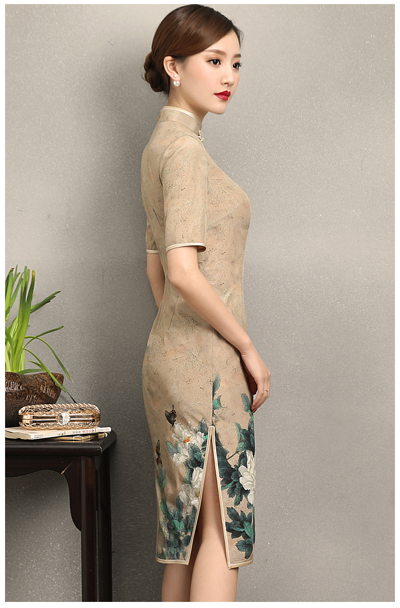復(fù)古韻味旗袍，牡丹蝶香旗袍裙