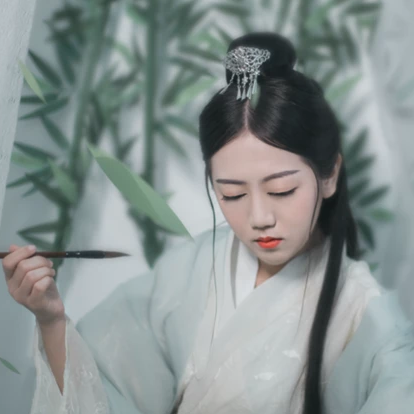 文藝清新碧春女生頭像，唯美古風(fēng)真人頭像