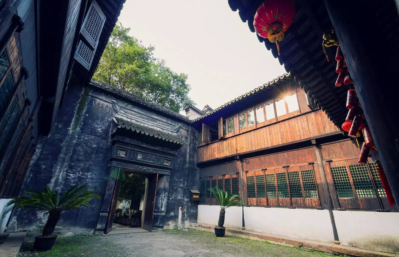 中國(guó)最適合私奔的10個(gè)古鎮(zhèn)：春暖花開(kāi)旅途美麗！