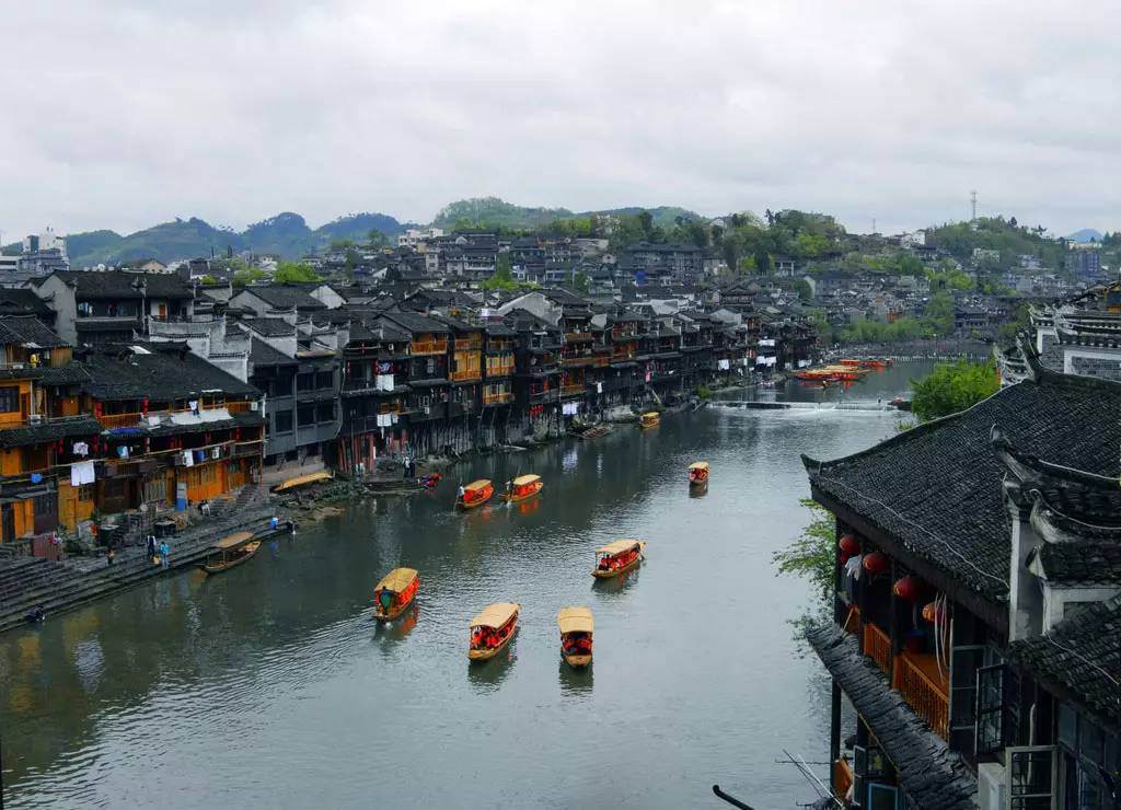 中國(guó)最適合私奔的10個(gè)古鎮(zhèn)：春暖花開(kāi)旅途美麗！