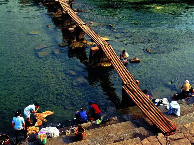 中國(guó)最適合私奔的10個(gè)古鎮(zhèn)：春暖花開(kāi)旅途美麗！