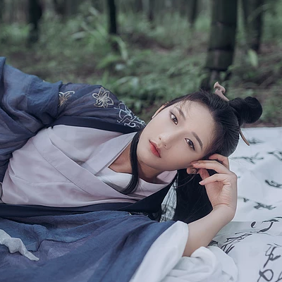 禪意喝酒女生頭像，唯美古風真人頭像