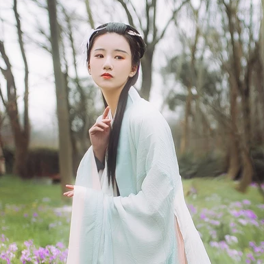 清新花朵帶傘女生頭像，唯美古風(fēng)真人頭像