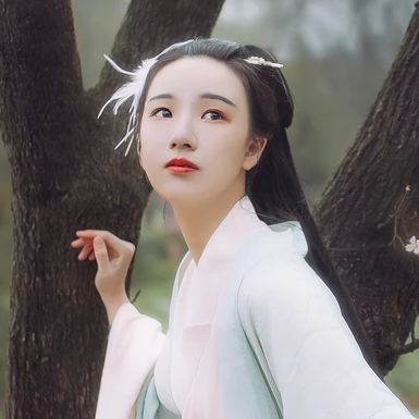 清新花朵帶傘女生頭像，唯美古風(fēng)真人頭像