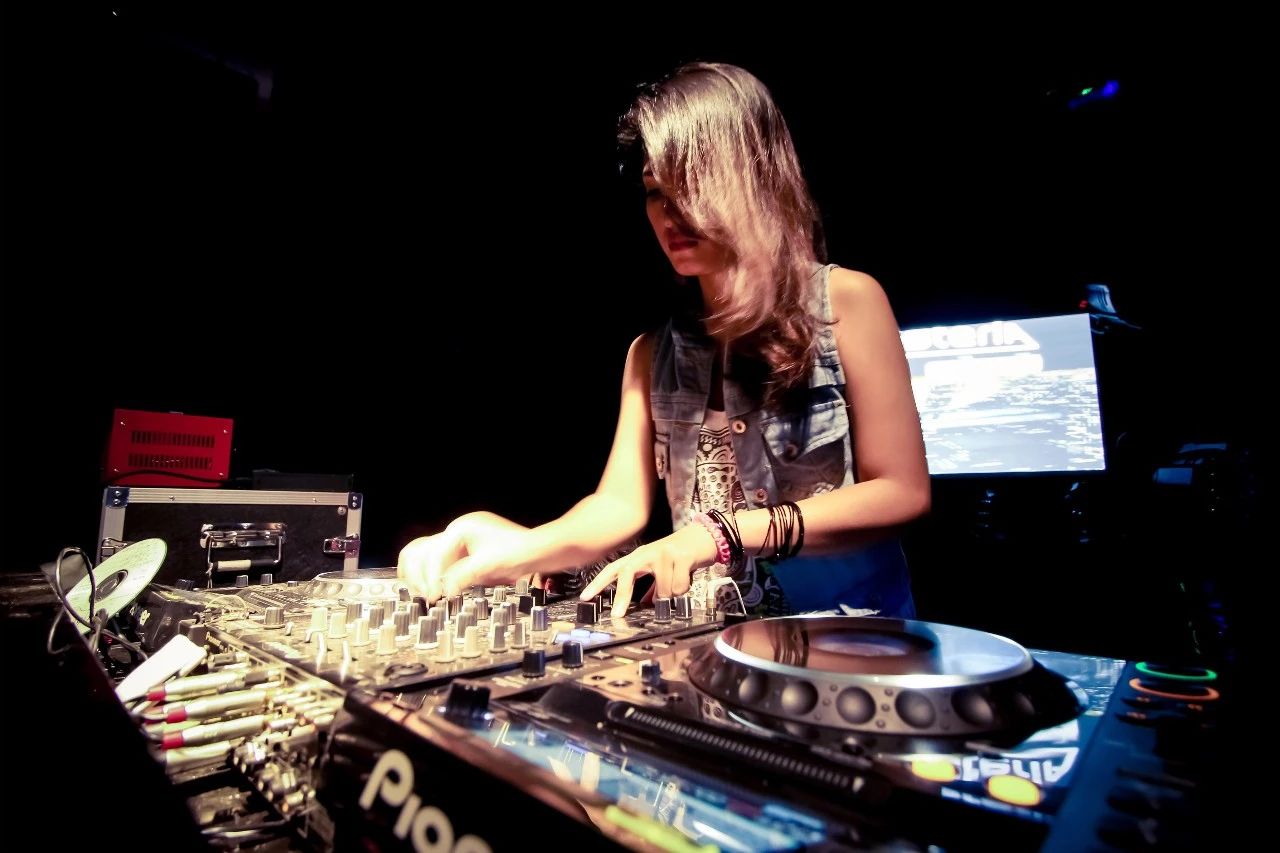 銀川·印象熙岸，經(jīng)典徽派造型巧妙的融合在古鎮(zhèn)