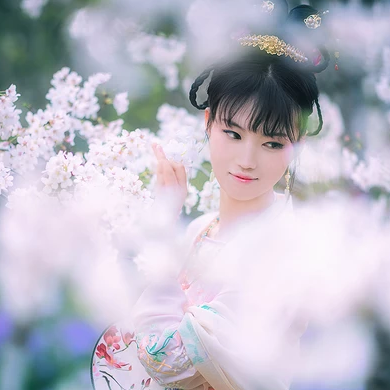 櫻粉清新女生頭像，唯美古風(fēng)真人頭像