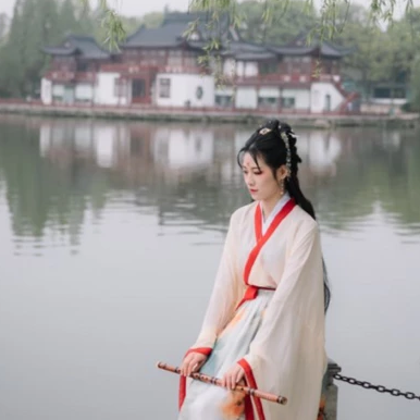 文藝春風(fēng)女生頭像，唯美古風(fēng)真人頭像