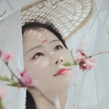 明媚江湖女生頭像，唯美古風真人頭像