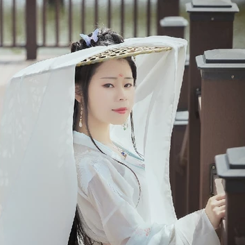 明媚江湖女生頭像，唯美古風真人頭像