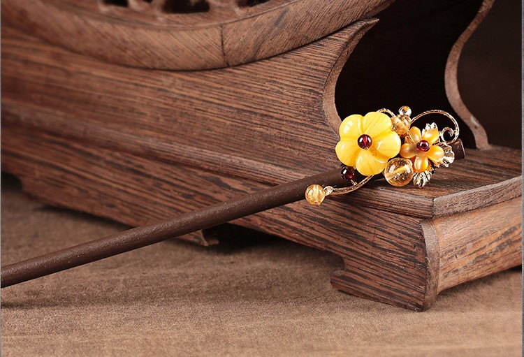 自然清新木簪子，淡黃花朵發(fā)簪頭飾