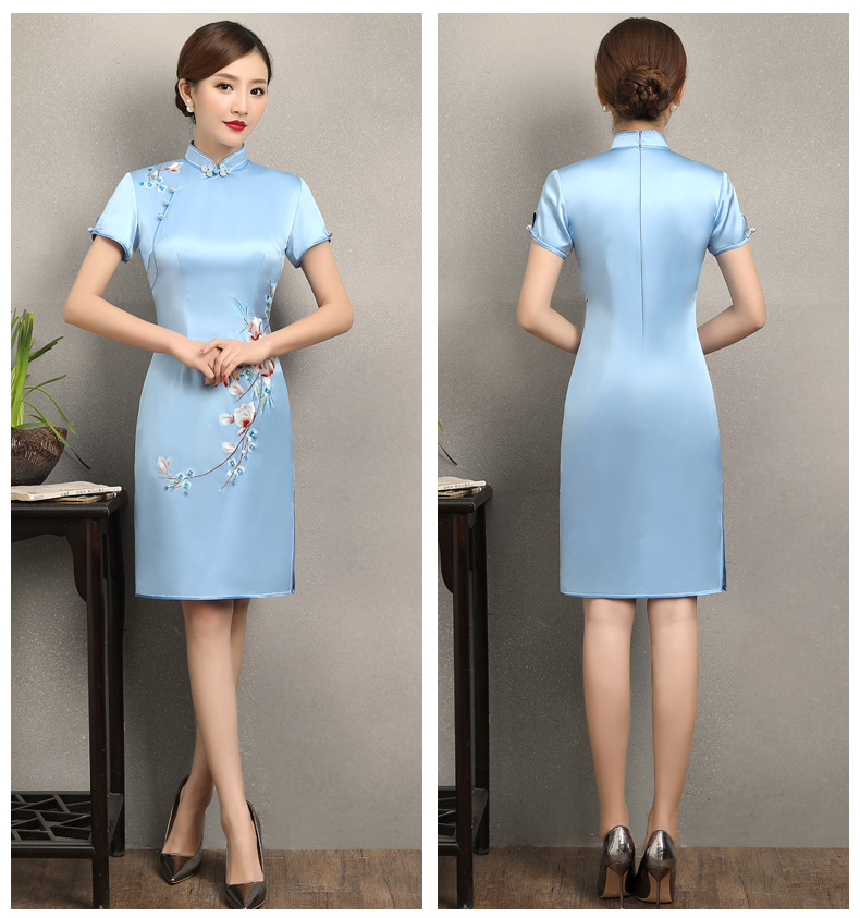 淡藍(lán)清新繡花旗袍，散香時(shí)尚旗袍裙