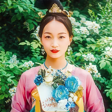 多彩花團扇女生頭像，唯美古風真人頭像