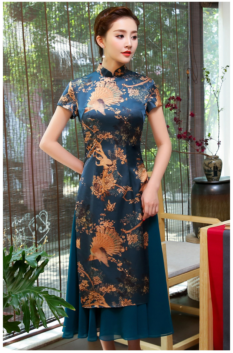 吉祥孔雀圖旗袍，福連文苑奧黛旗袍裙
