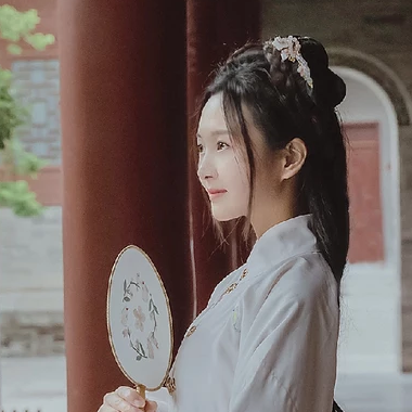 甜美可愛帶傘團(tuán)扇女生頭像，唯美古風(fēng)真人頭像