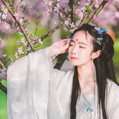 海棠花開女生頭像，唯美古風(fēng)真人頭像