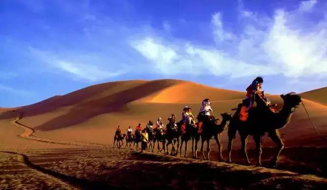 《天邊的駱駝》，震撼的沙漠風(fēng)景之美!