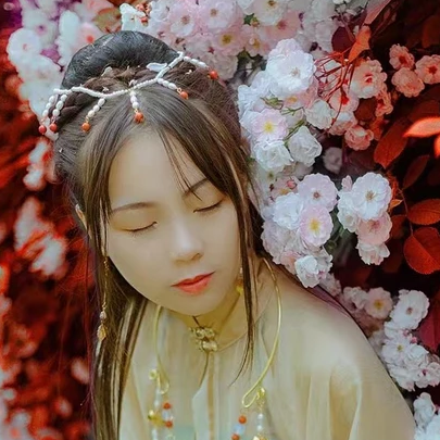 花開芬芳女生頭像，唯美古風(fēng)真人頭像