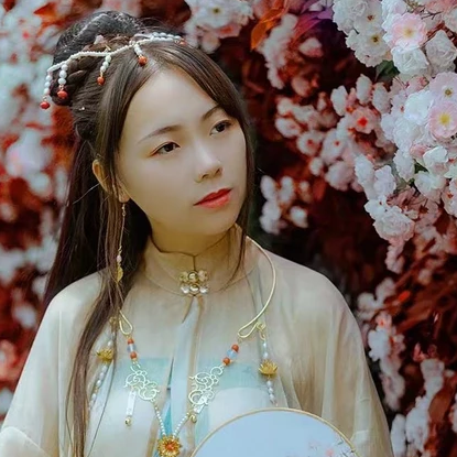 花開芬芳女生頭像，唯美古風(fēng)真人頭像