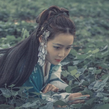 青衣帶斗笠女生頭像，唯美古風(fēng)真人頭像