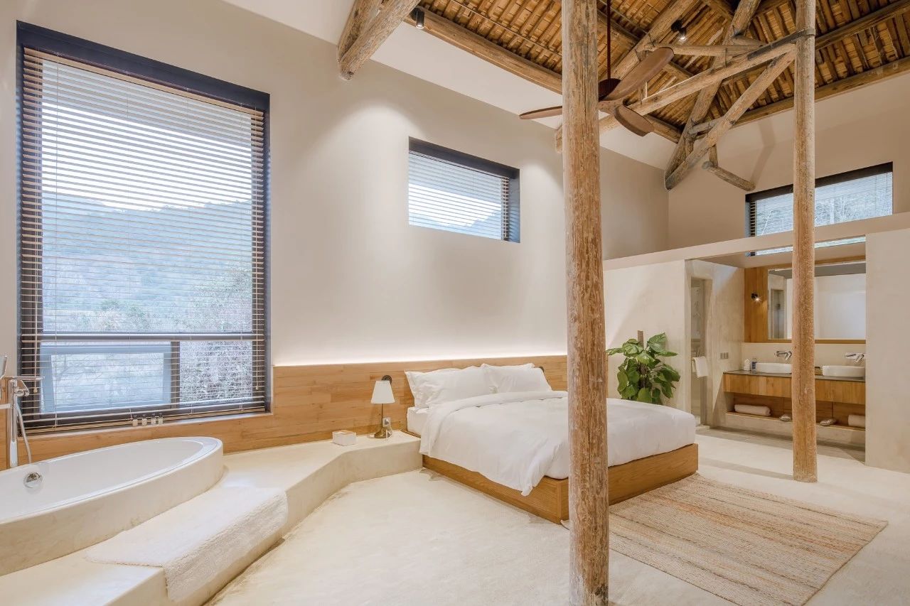 九熹·大樂之野，流水的大樂之野鐵打的小白墻