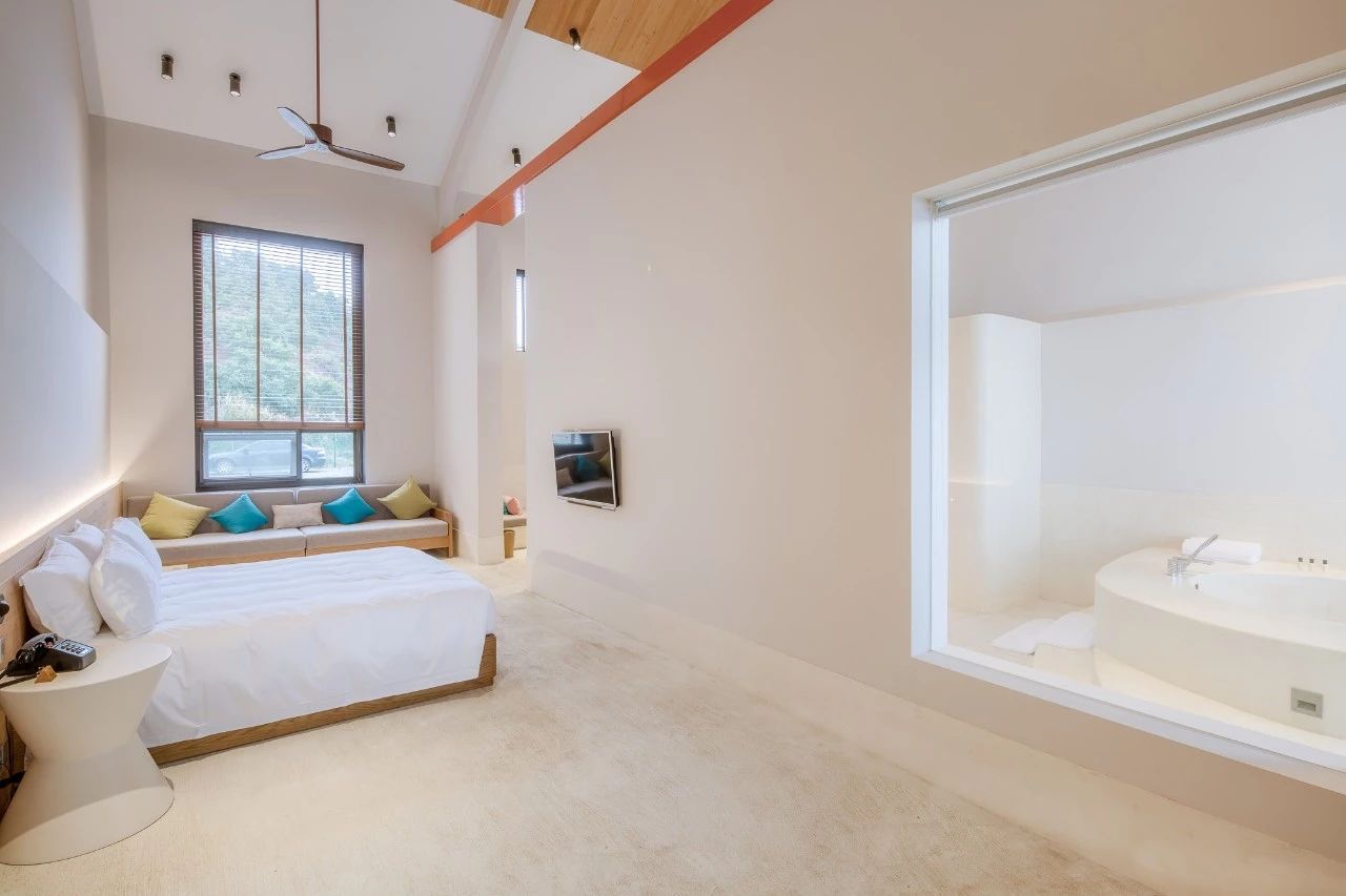 九熹·大樂(lè)之野，流水的大樂(lè)之野鐵打的小白墻