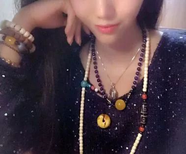 手串怎么戴？左戴玉右戴銀養(yǎng)生更養(yǎng)人！