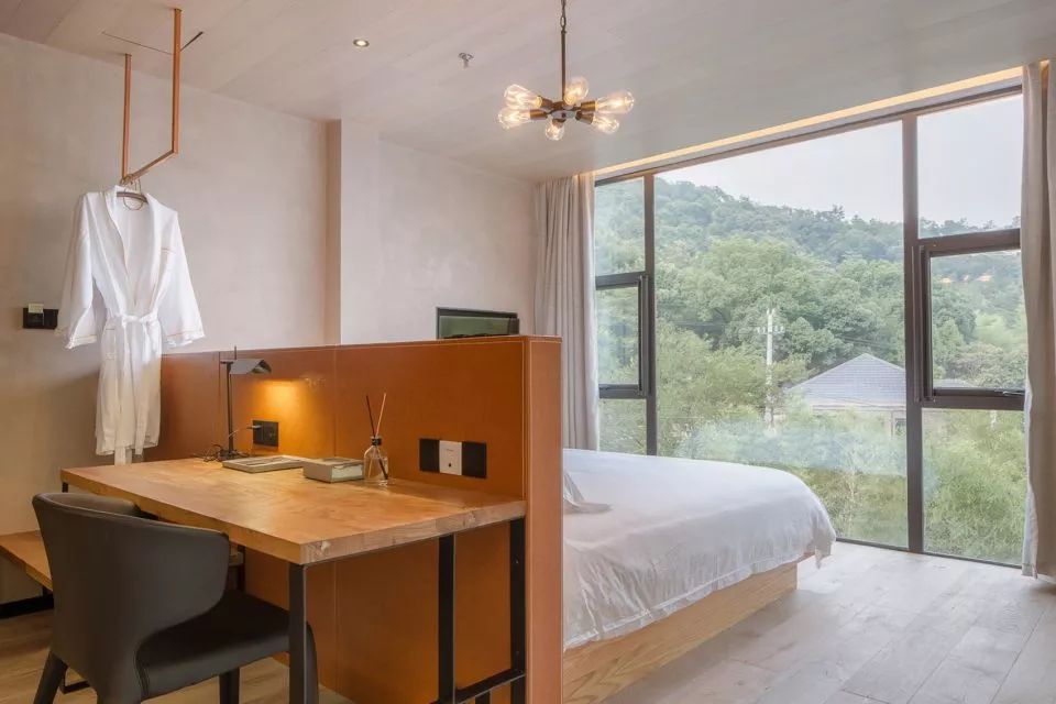 3個水泥灰時尚民宿：一種最本質(zhì)的美感