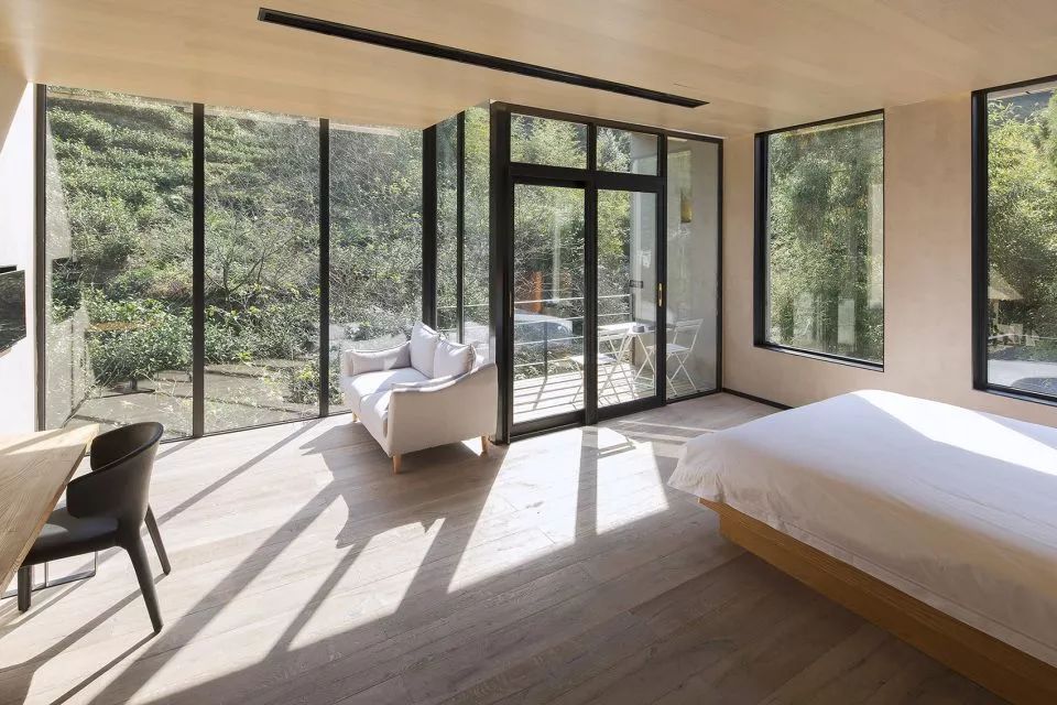 3個(gè)水泥灰時(shí)尚民宿：一種最本質(zhì)的美感