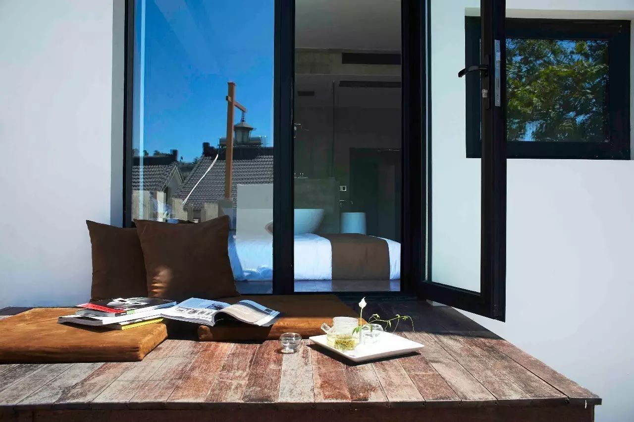 3個水泥灰時尚民宿：一種最本質的美感