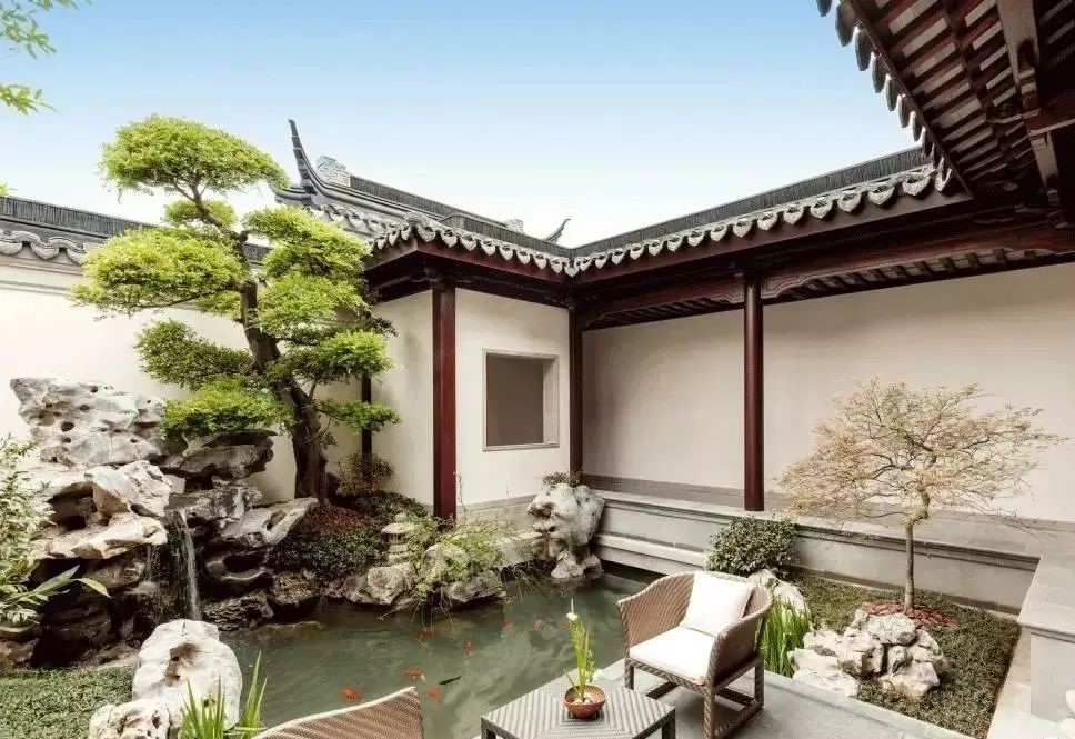 淺談新中式別墅，中式合院別墅為何越來(lái)越流行